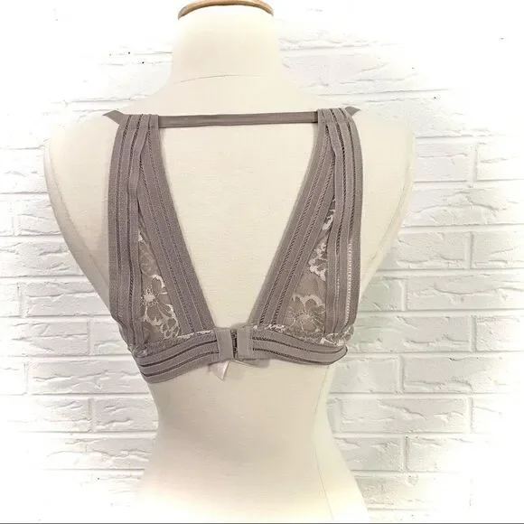 Victoria’s Secret PINK Lightly Lined Floral Lace Bra Size 36B - Picture 2 of 3